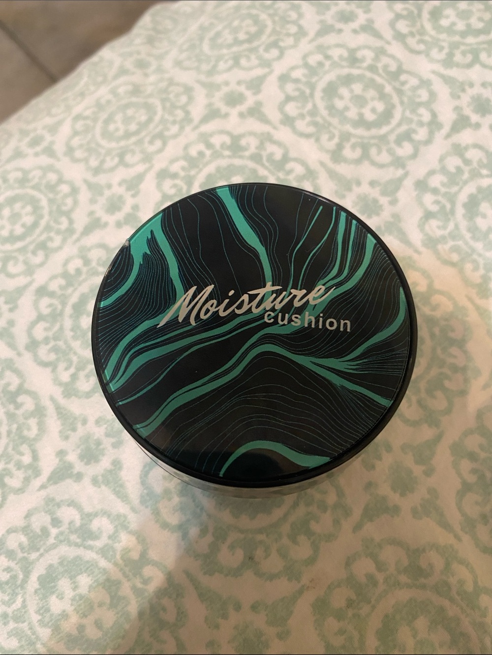 Moisture Cushion Compact - Black with Teal Swirl